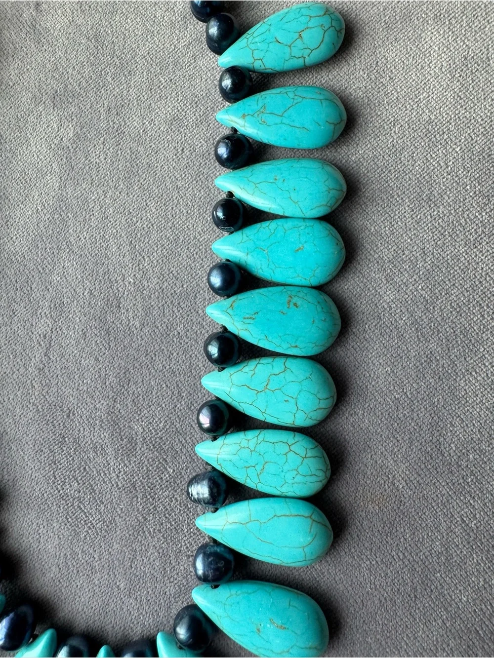 NWOT Tuckernuck Turquoise and Black Pearl Necklace
